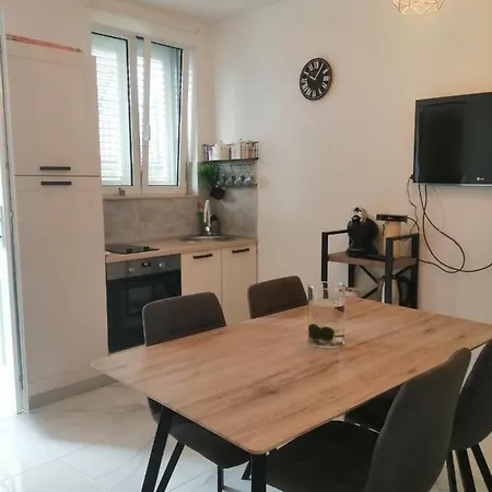Marita Apartmán Kaštela